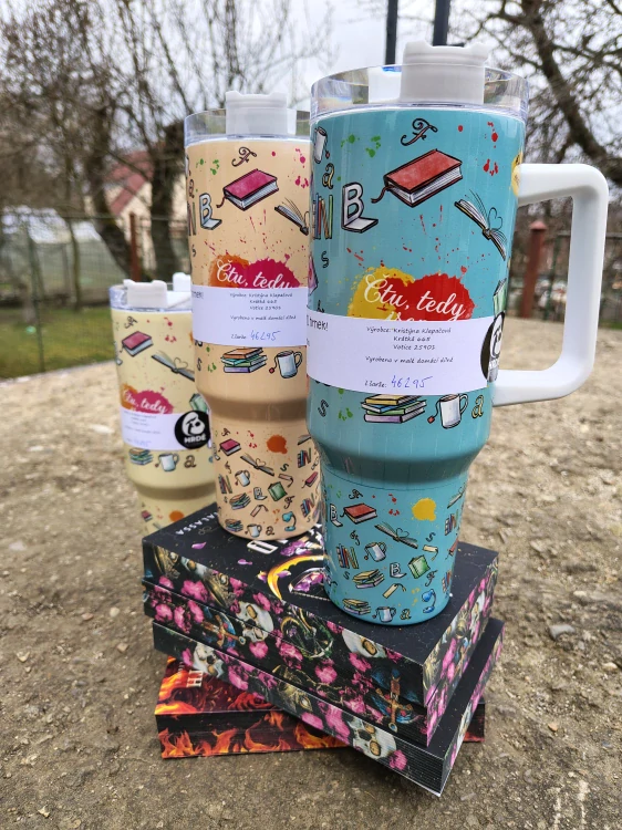MAXI Termohrnek Čtu, tedy jsem! Mint